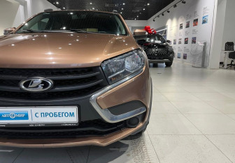 Подержанный автомобиль LADA (ВАЗ) XRAY 2018 года (7 фото)