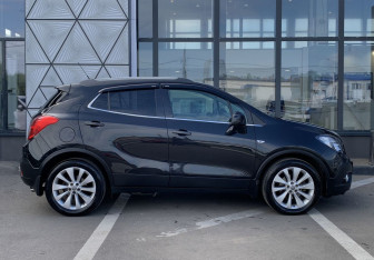 Подержанный автомобиль Opel Mokka 2015 года (5 фото)