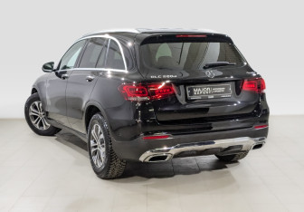 Подержанный автомобиль Mercedes-Benz GLC Coupe 2021 года (7 фото)