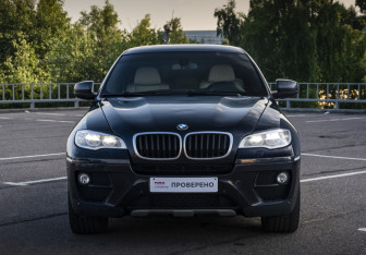Подержанный автомобиль BMW X6 2013 года (2 фото)