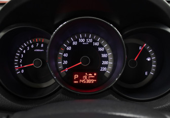 Подержанный автомобиль Kia Cerato Sedan 2012 года (13 фото)
