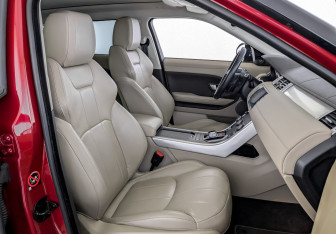 Подержанный автомобиль Land Rover Range Rover Evoque 2015 года (24 фото)