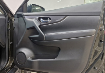 Подержанный автомобиль Nissan X-Trail 2020 года (17 фото)