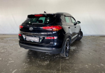Подержанный автомобиль Hyundai Tucson 2020 года (5 фото)