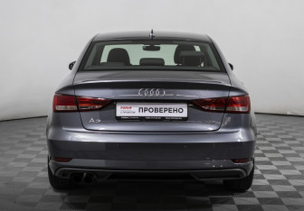 Подержанный автомобиль Audi A3 Sedan 2017 года (6 фото)
