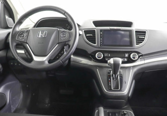 Подержанный автомобиль Honda CR-V 2018 года (8 фото)