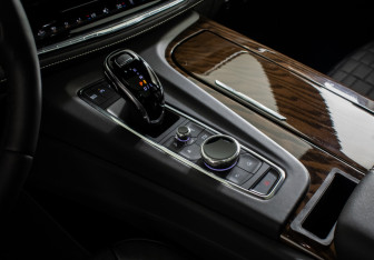 Подержанный автомобиль Cadillac Escalade Suv 2023 года (26 фото)