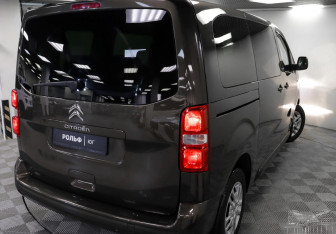 Подержанный автомобиль Citroen SpaceTourer 2018 года (20 фото)