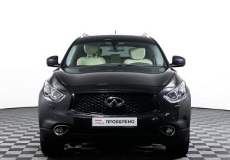 Подержанный автомобиль Infiniti QX70 2014 года (2 фото)