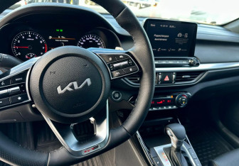 Новый Kia Cerato Sedan 2022 (19 фото)