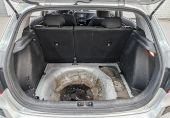 Подержанный автомобиль Kia Rio Hatchback 2021 года (10 фото)