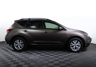 Подержанный автомобиль Nissan Murano Suv 2014 года (4 фото)