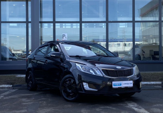 Подержанный автомобиль Kia Rio Sedan 2013 года (3 фото)