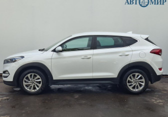 Подержанный автомобиль Hyundai Tucson 2017 года (8 фото)