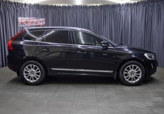 Подержанный автомобиль Volvo XC60 2013 года (4 фото)