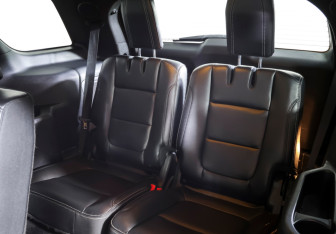 Подержанный автомобиль Ford Explorer 2017 года (15 фото)