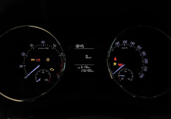 Подержанный автомобиль Skoda Yeti 2013 года (10 фото)