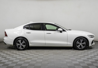 Подержанный автомобиль Volvo S60 2020 года (4 фото)