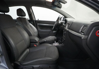 Подержанный автомобиль Opel Vectra Sedan 2007 года (9 фото)