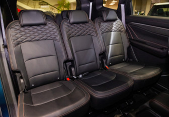 Новый Geely Okavango 2025 (25 фото)