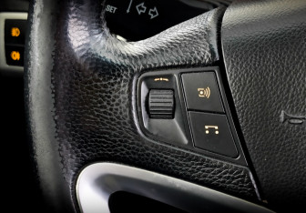 Подержанный автомобиль Opel Antara 2015 года (27 фото)