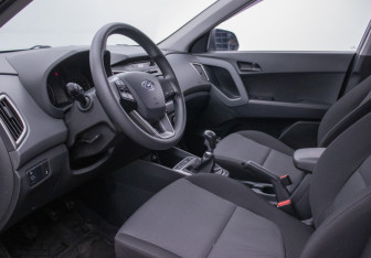 Подержанный автомобиль Hyundai Creta 2017 года (10 фото)