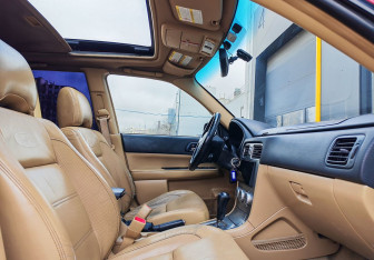 Подержанный автомобиль Subaru Forester Suv 2005 года (10 фото)