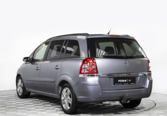 Подержанный автомобиль Opel Zafira Compactvan 2008 года (7 фото)