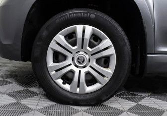 Подержанный автомобиль Skoda Yeti 2018 года (7 фото)