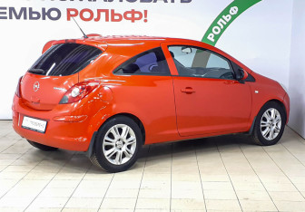 Подержанный автомобиль Opel Corsa 2008 года (4 фото)