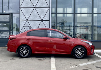 Подержанный автомобиль Kia Rio Sedan 2021 года (4 фото)