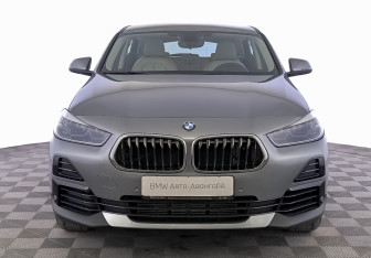 Подержанный автомобиль BMW X2 2021 года (2 фото)