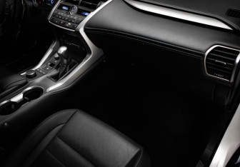 Подержанный автомобиль Lexus NX 2017 года (27 фото)