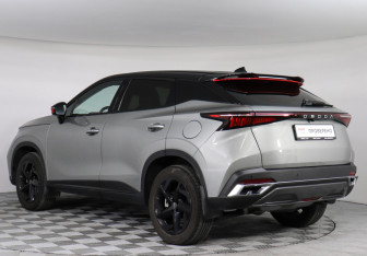 Подержанный автомобиль Omoda C5 2023 года (7 фото)