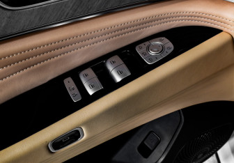 Подержанный автомобиль Jaecoo J8 2024 года (27 фото)