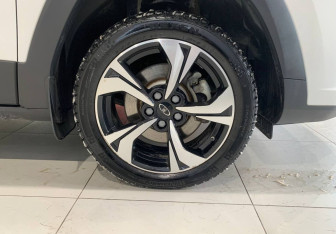 Подержанный автомобиль Москвич 3 2023 года (20 фото)