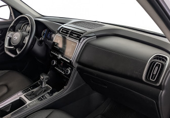 Подержанный автомобиль Hyundai Creta 2021 года (13 фото)