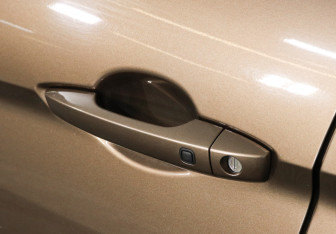 Подержанный автомобиль Mitsubishi Eclipse Cross 2018 года (14 фото)