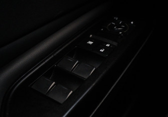 Подержанный автомобиль Lexus ES 2018 года (19 фото)