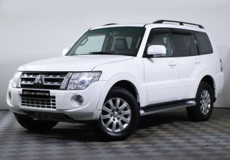 Подержанный автомобиль Mitsubishi Pajero 2012 года (1 фото)