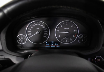 Подержанный автомобиль BMW X3 2013 года (12 фото)