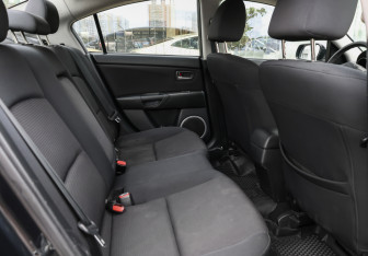 Подержанный автомобиль Mazda 3 Sedan 2008 года (8 фото)