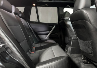 Подержанный автомобиль BMW X3 2006 года (13 фото)