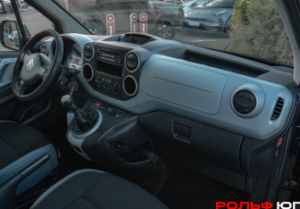 Подержанный автомобиль Citroen Berlingo 2014 года (7 фото)