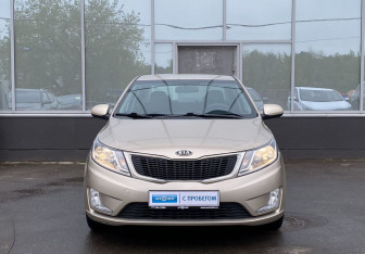 Подержанный автомобиль Kia Rio Sedan 2012 года (2 фото)