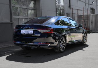 Подержанный автомобиль Skoda Superb Liftback 2024 года (4 фото)