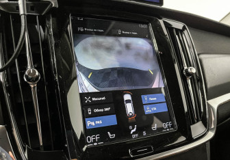 Подержанный автомобиль Volvo V90 Cross Country 2019 года (19 фото)