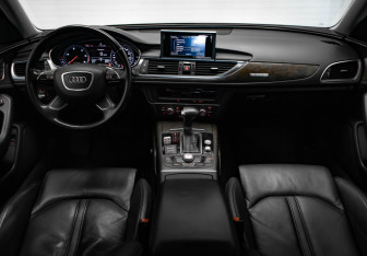 Подержанный автомобиль Audi A6 allroad 2012 года (8 фото)