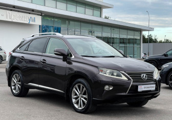 Подержанный автомобиль Lexus RX 2012 года (3 фото)