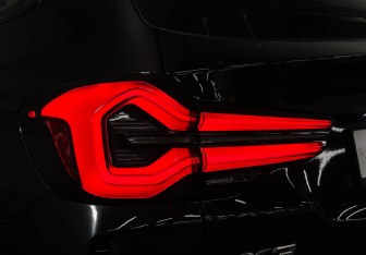 Подержанный автомобиль BMW X3 2021 года (23 фото)